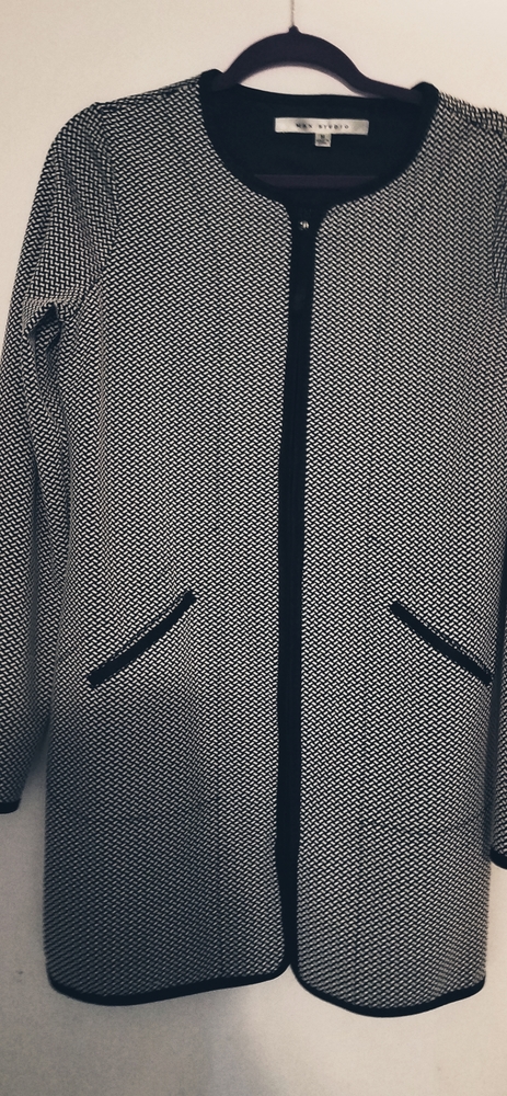 Max Studio light weight coat